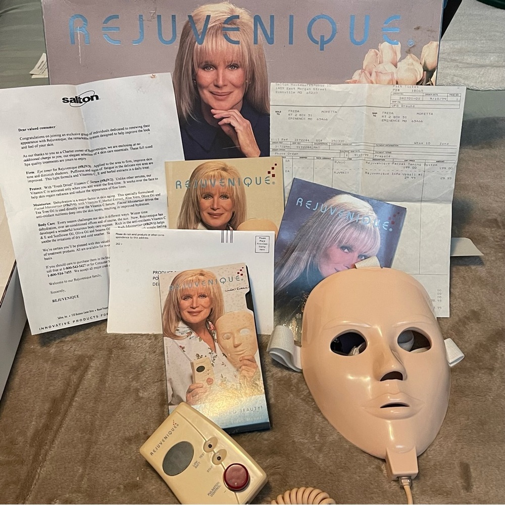Vintage 1999 Rejuvenique System Linda Evans Facial Toning Kit/ Mask & VHS Works